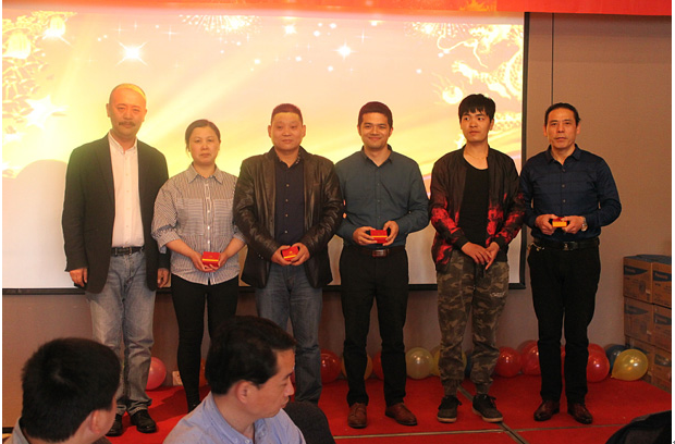 1574152496915954.png 4.png